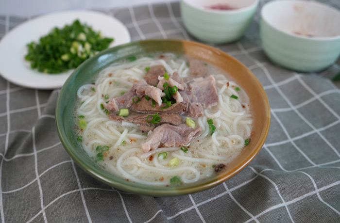 东川原味汤粉王培训
